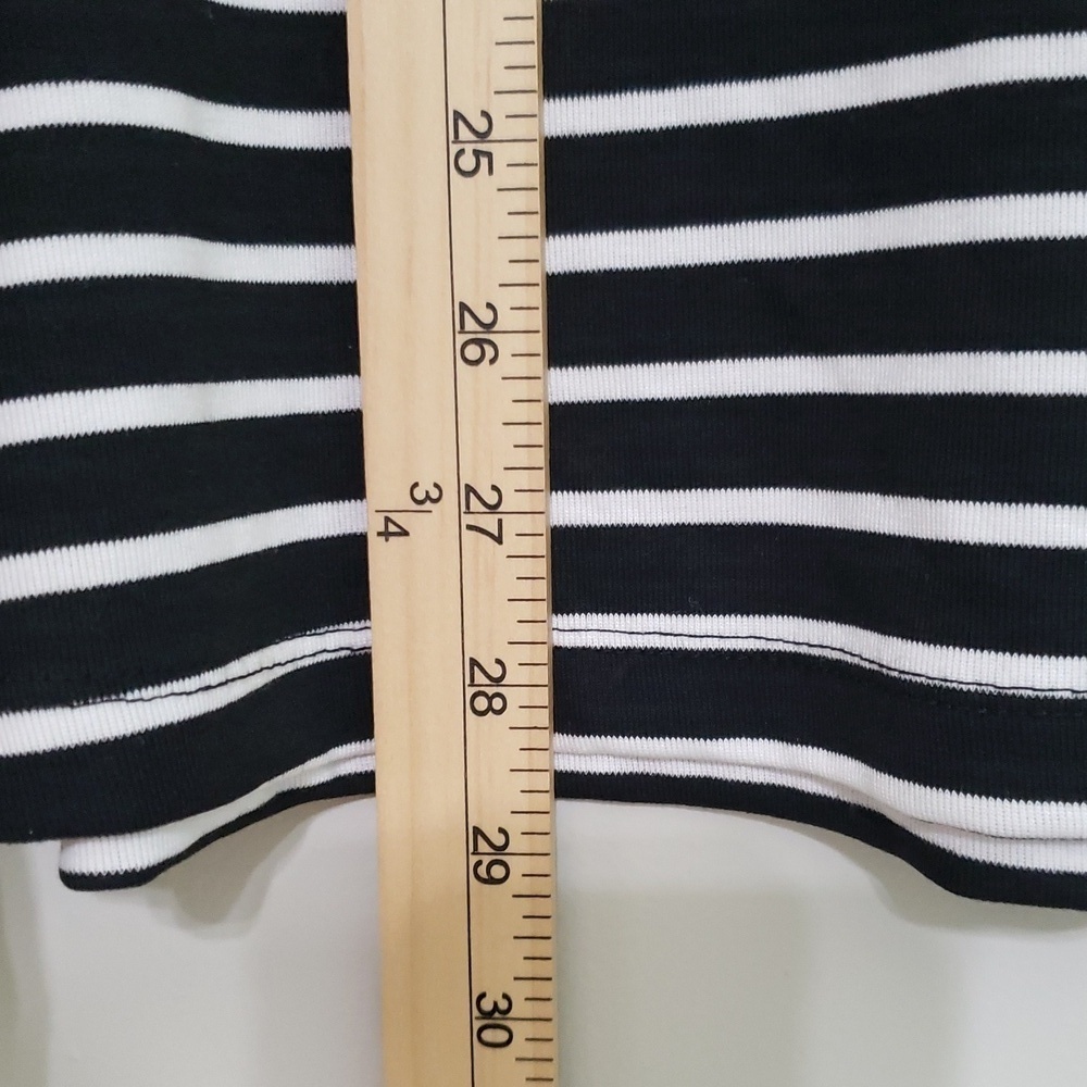 Plus Size NWT Women's Boxy Top 4X Black White Striped V-neck Casual Relaxed New - Picture 6 of 11